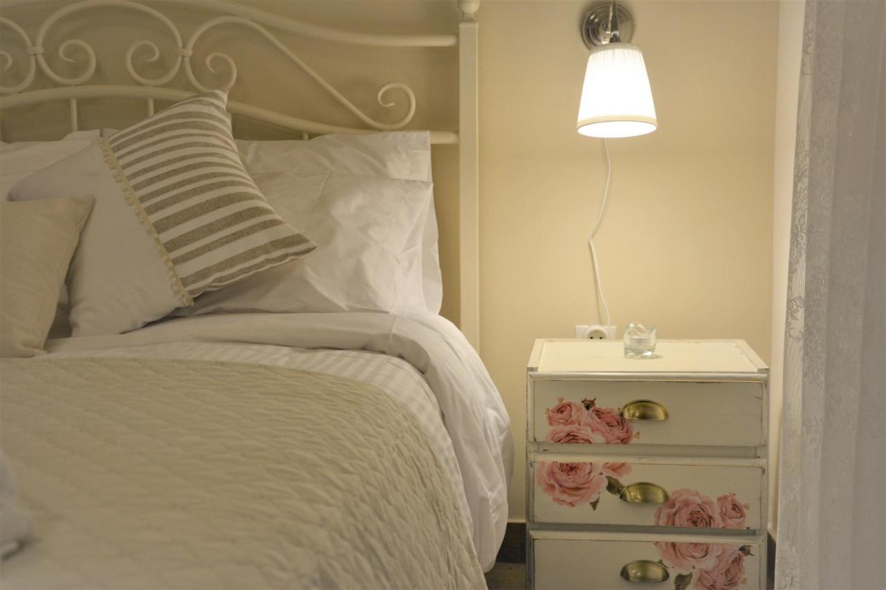 Olympia'S Apartments อาร์เตมีดา ภายนอก รูปภาพ
