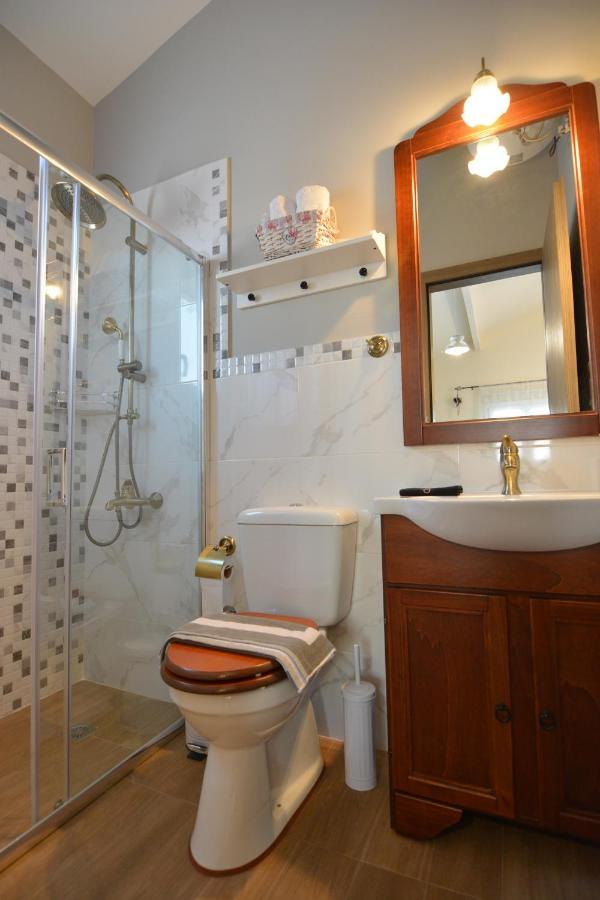 Olympia'S Apartments อาร์เตมีดา ภายนอก รูปภาพ